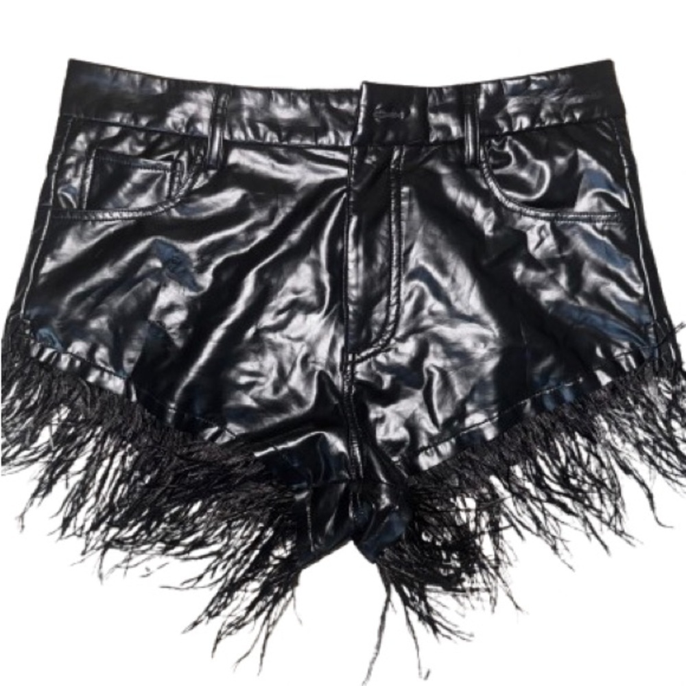 ⚠️ CLEARANCE
AKIRA Black Leather Fringe High Waist Shorts